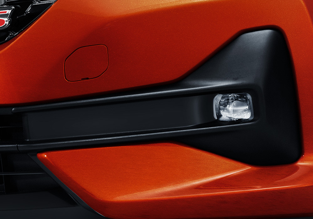 featfoglamp__1682488193373