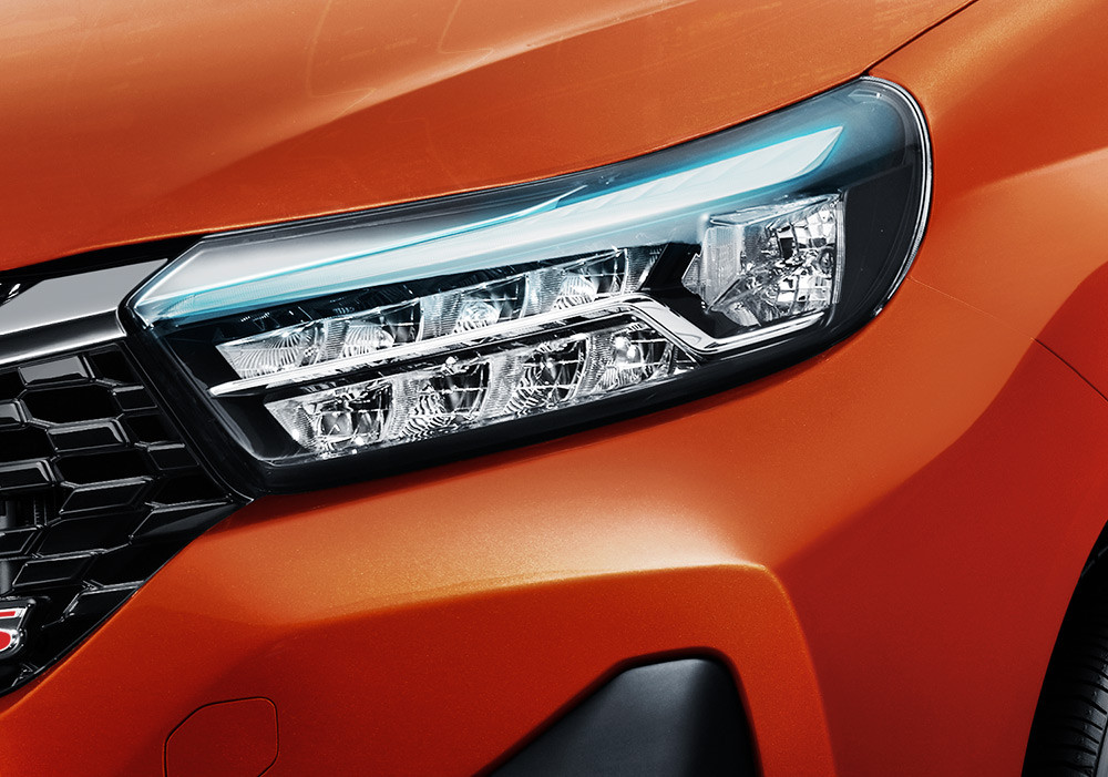 featheadlight__1682487971451